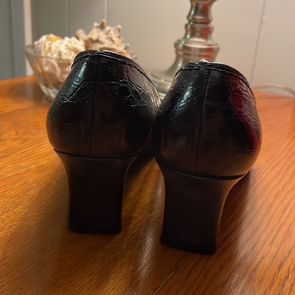 Salvatore Ferragamo Brown Alligator with Gold Accent Heel - Picture 6 of 10